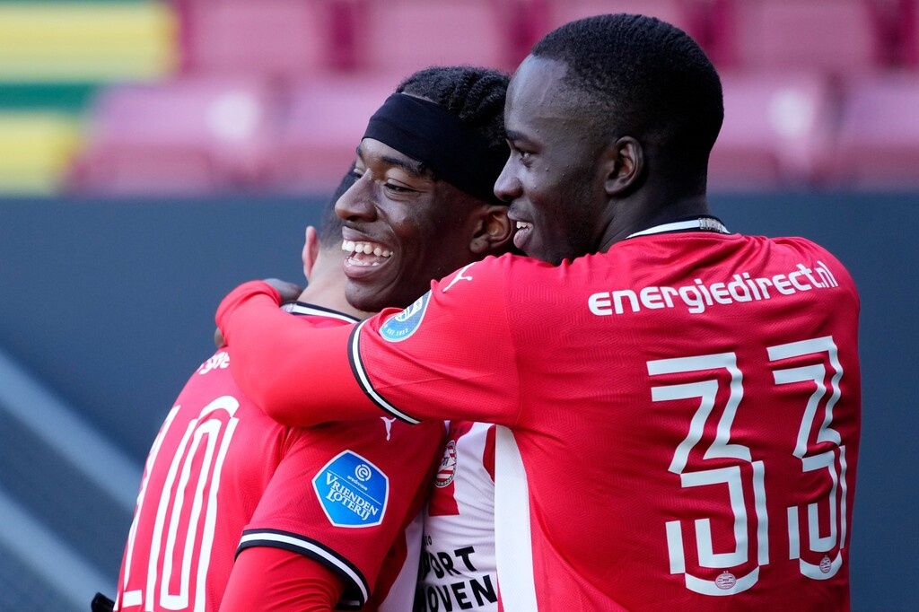 Eredivisie: Απάντησε στη νίκη του Άγιαξ η Αϊντχόφεν (photos)