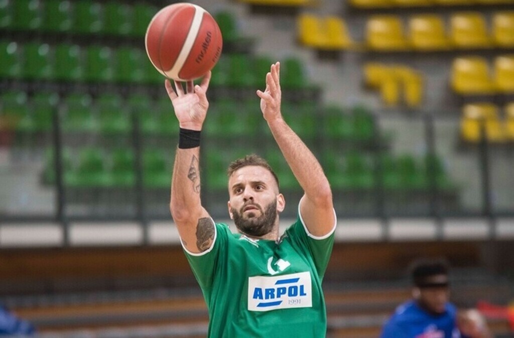 Νίκος Παππάς: Το διάστημα απουσίας του - Η θέση της Ζιελόνα Γκόρα