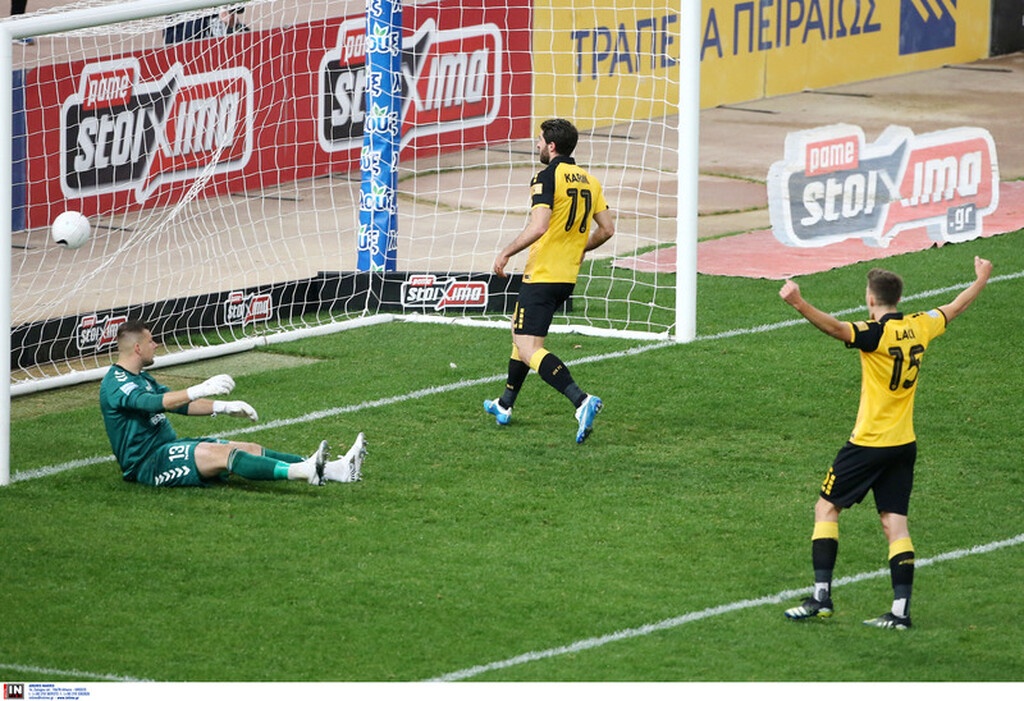 ΑΕΚ-Απόλλων Σμύρνης 2-0: Το «κάθαρισε» με Καρίμ και «έπιασε» τον Άρη (photos+videos)