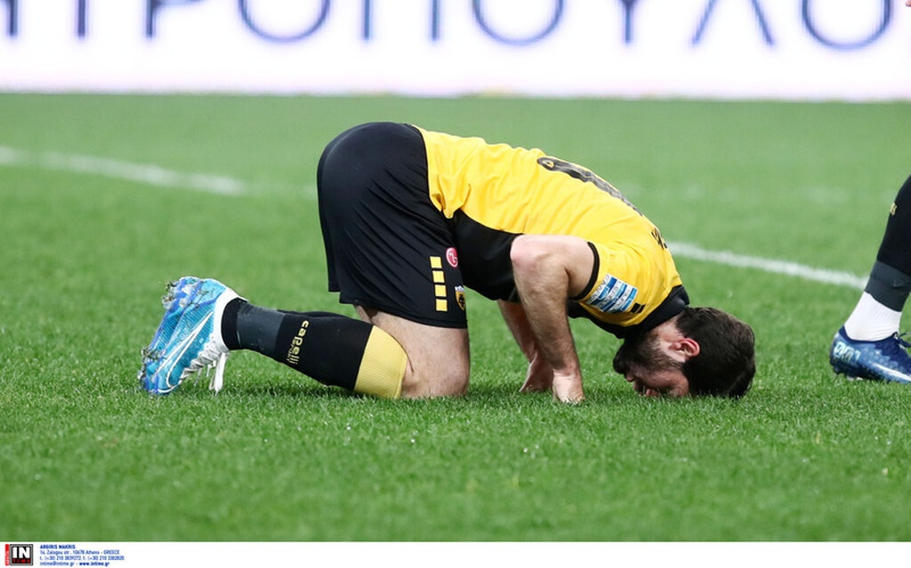 ΑΕΚ-Απόλλων Σμύρνης 2-0: Το «κάθαρισε» με Καρίμ και «έπιασε» τον Άρη (photos+videos)