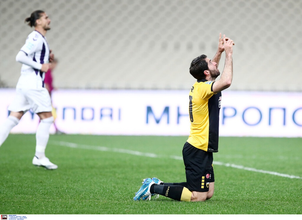 ΑΕΚ-Απόλλων Σμύρνης 2-0: Το «κάθαρισε» με Καρίμ και «έπιασε» τον Άρη (photos+videos)
