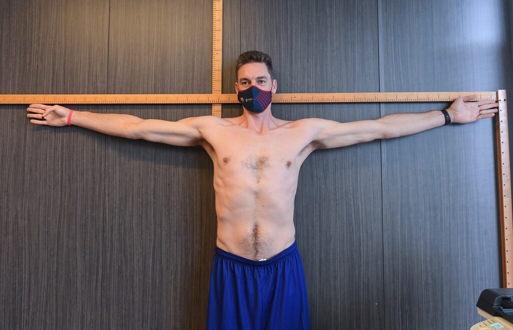 Μπαρτσελόνα: Υποβλήθηκε σε ιατρικές εξετάσεις ο Παού Γκασόλ (photos)