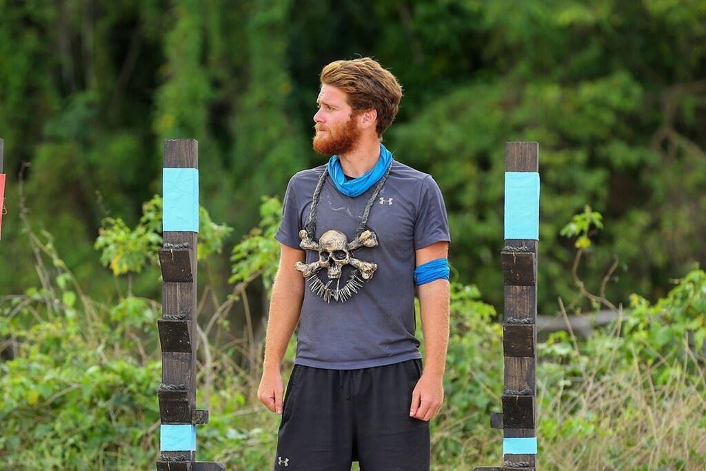 Survivor: Άγριο κράξιμο σε Σάκη - Τρομερή επίθεση από την αδερφή του Τζέιμς (photos+video)