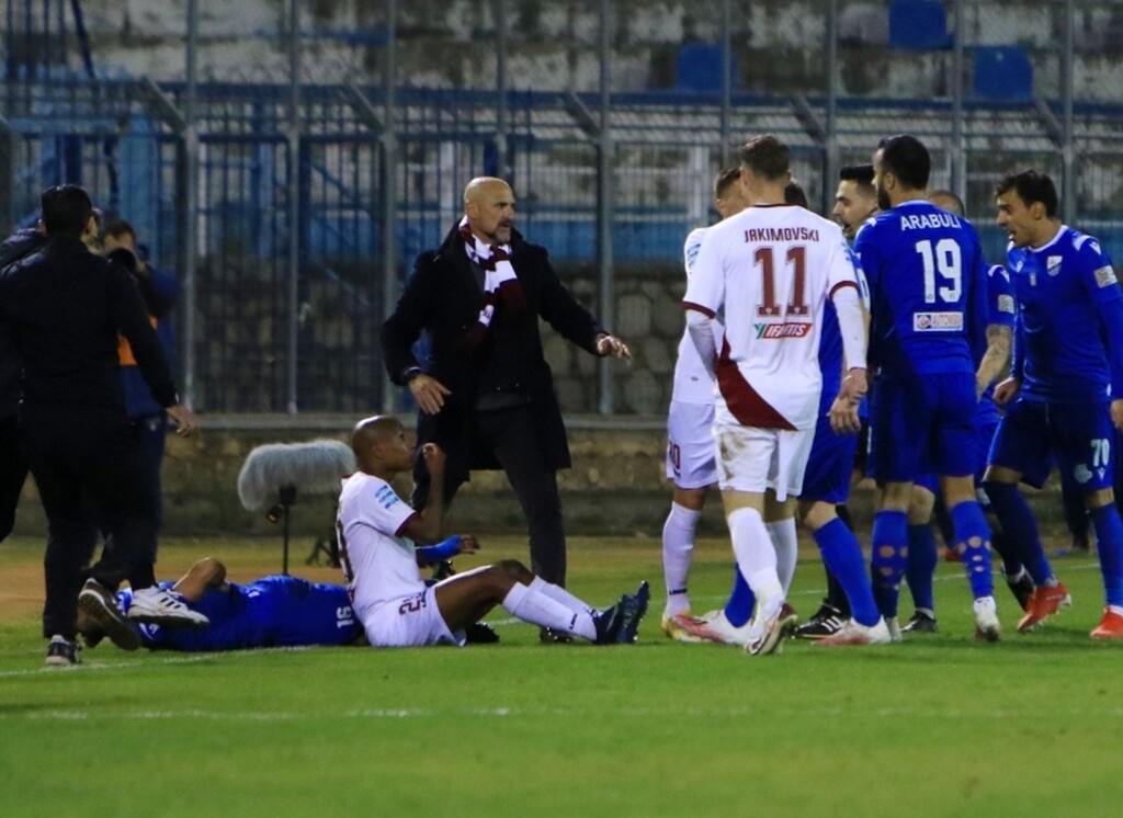 Γκολ στο 88' και ένταση μεταξύ παικτών - Το επεισοδιακό φινάλε στο ΑΕΛ-Λαμία  (photos+video)