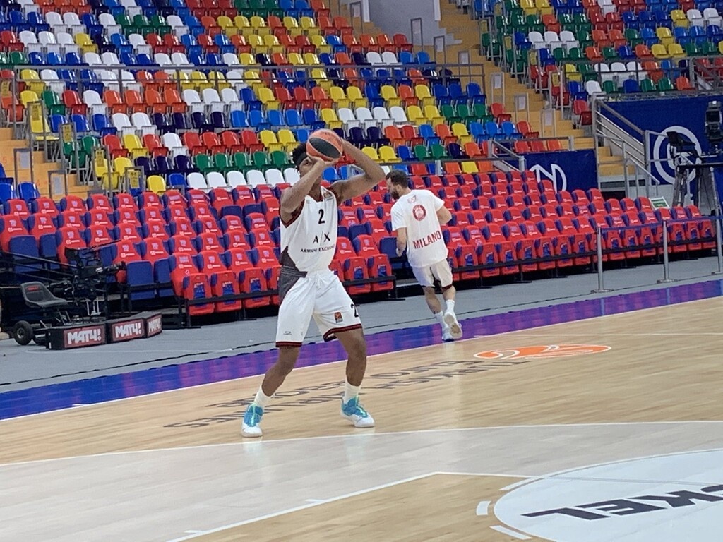 Euroleague: «Παράσταση» για έναν ρόλο στη Μόσχα από την Αρμάνι κόντρα στην ΤΣΣΚΑ στο πρώτο δεκάλεπτο