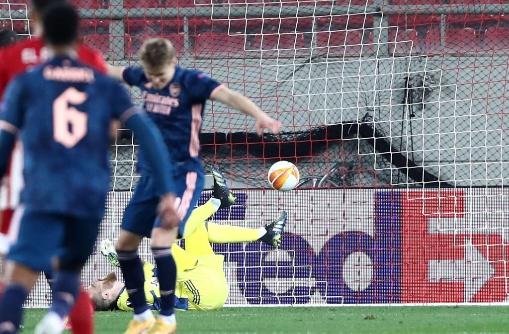 Ολυμπιακός-Άρσεναλ: Τρομερή «κανονιά» του Έντεγκαρντ (video)