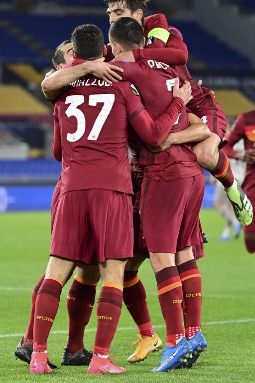 Ρόμα-Σαχτάρ 3-0: Ρωμαϊκή… επέλαση για τους «8» (photos+video)