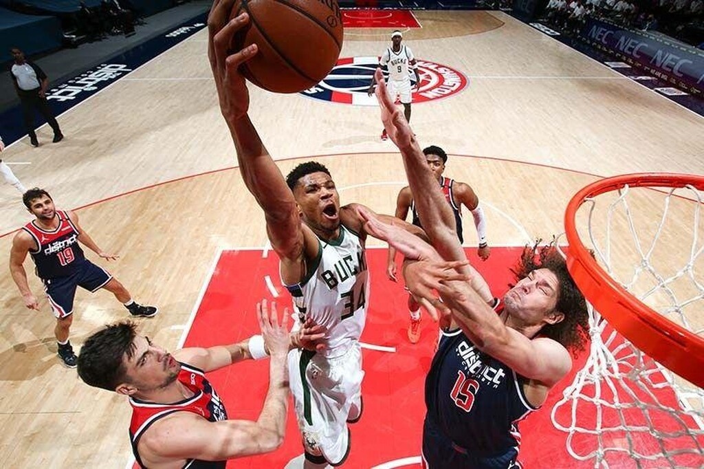 NBA: Τα καλύτερα του Γιάννη Αντετοκούνμπο (video)