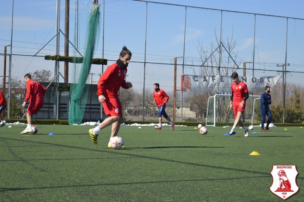 Πανσερραϊκός: Στην προπόνηση ο... Μέσι - Η φωτογραφία που σαρώνει