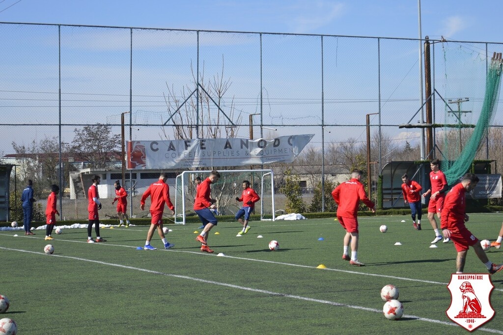 Πανσερραϊκός: Στην προπόνηση ο... Μέσι - Η φωτογραφία που σαρώνει