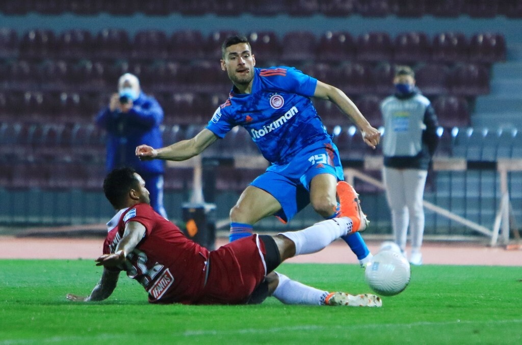 ΑΕΛ-Ολυμπιακός 1-3: Άνετο «ερυθρόλευκο» πέρασμα από τον κάμπο