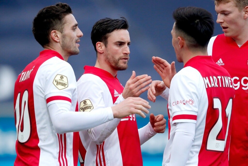 Eredivisie: Προελαύνει ο Άγιαξ για τον τίτλο μετά το «Χ» στο Φέγενορντ-Αϊντχόφεν! (video+photos)