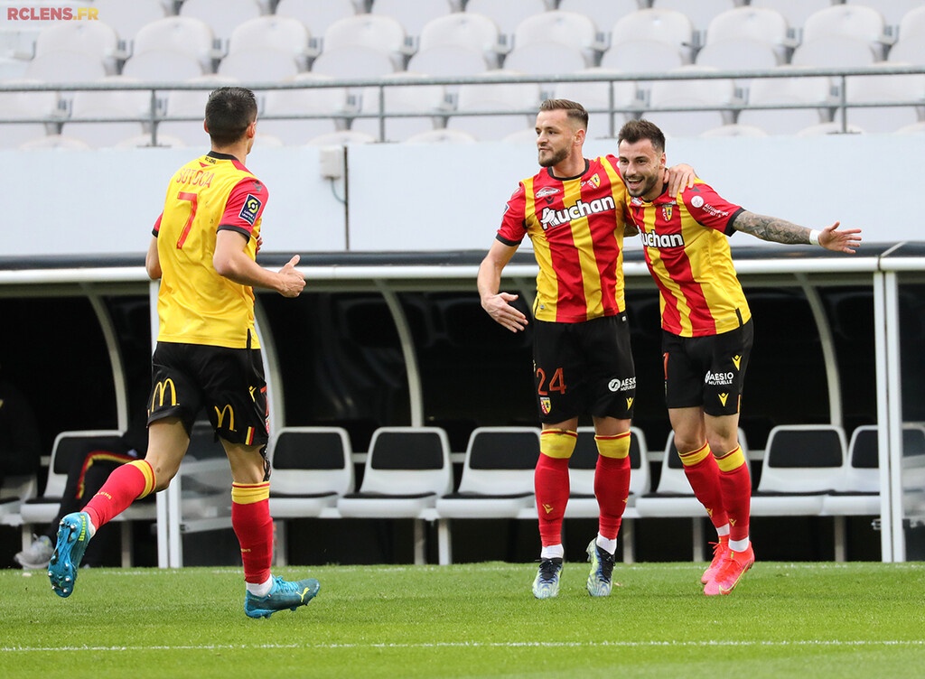 Ligue 1: Είδε... αστεράκια η Παρί από τη Ναντ κι έμεινε μόνη της στην κορυφή η Λιλ! (photos)