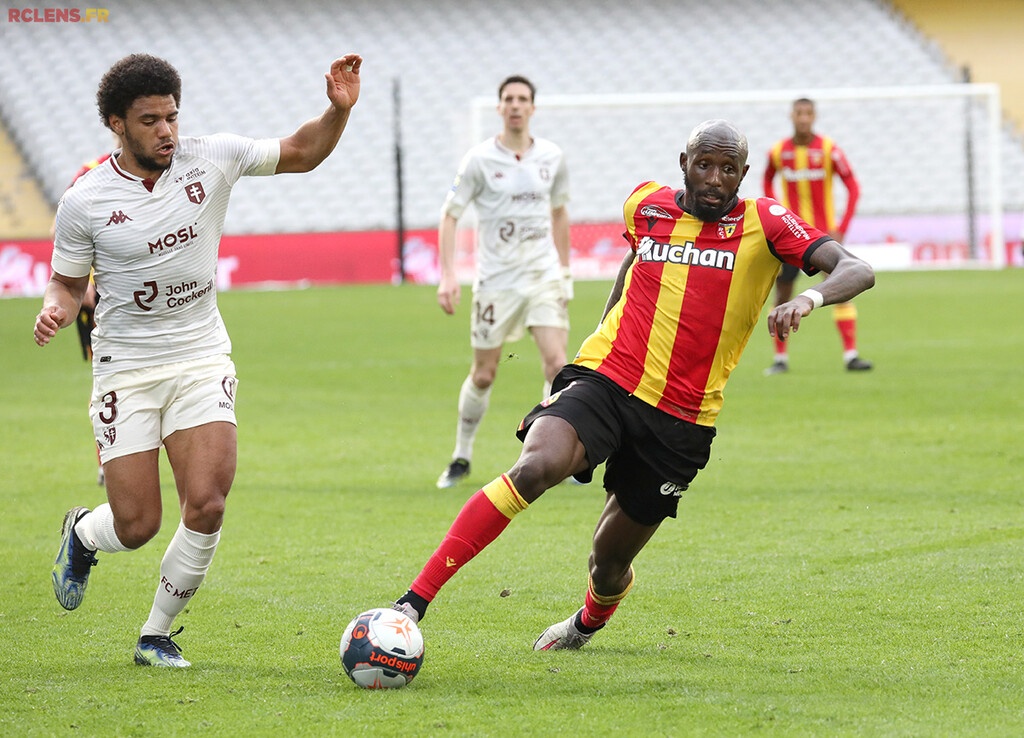 Ligue 1: Είδε... αστεράκια η Παρί από τη Ναντ κι έμεινε μόνη της στην κορυφή η Λιλ! (photos)