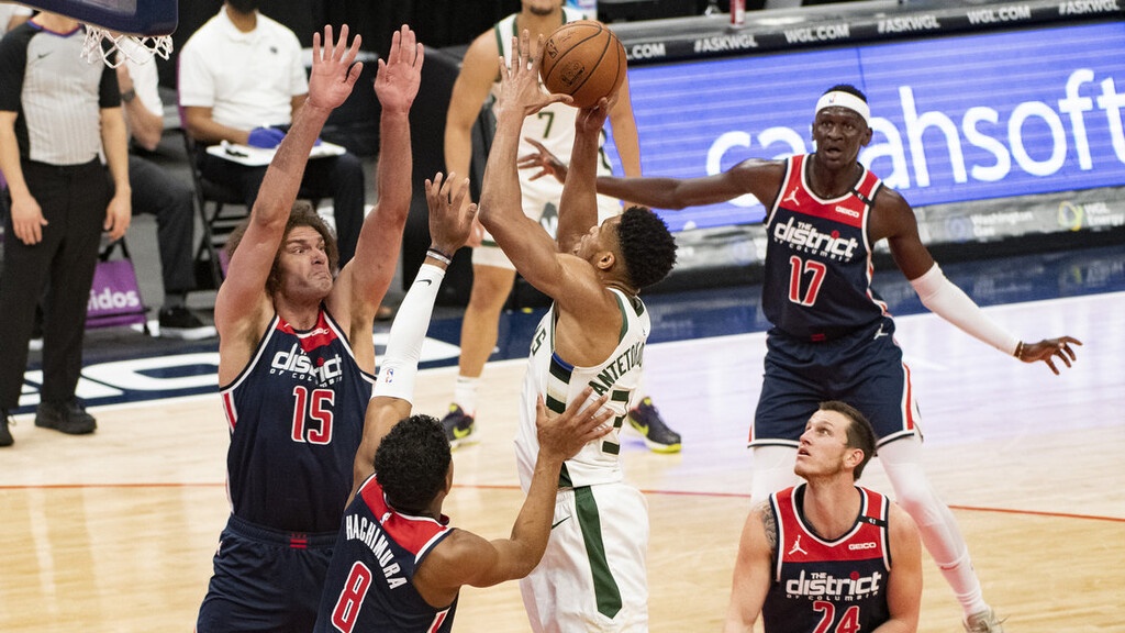 NBA: Σπουδαίος Γιάννης - Νίκη για Μπακς (video+photos)