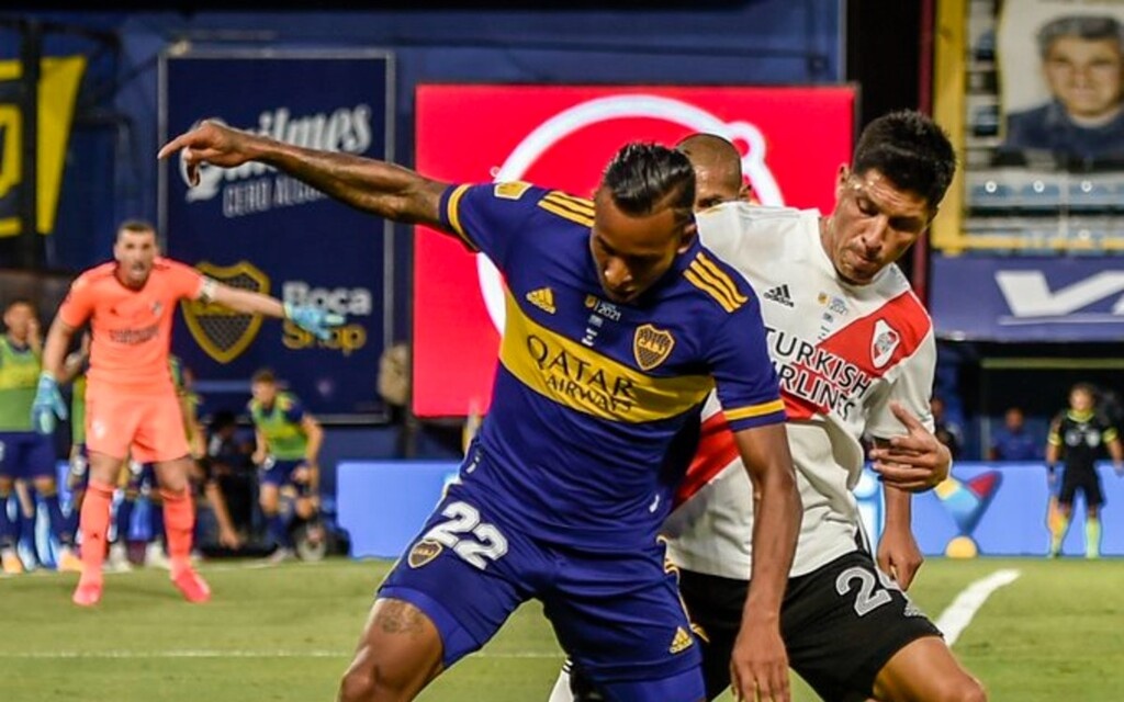 Μπόκα Τζούνιορς-Ρίβερ Πλέιτ: Το απίθανο πανό για τον Ντιέγκο Μαραντόνα (photos)