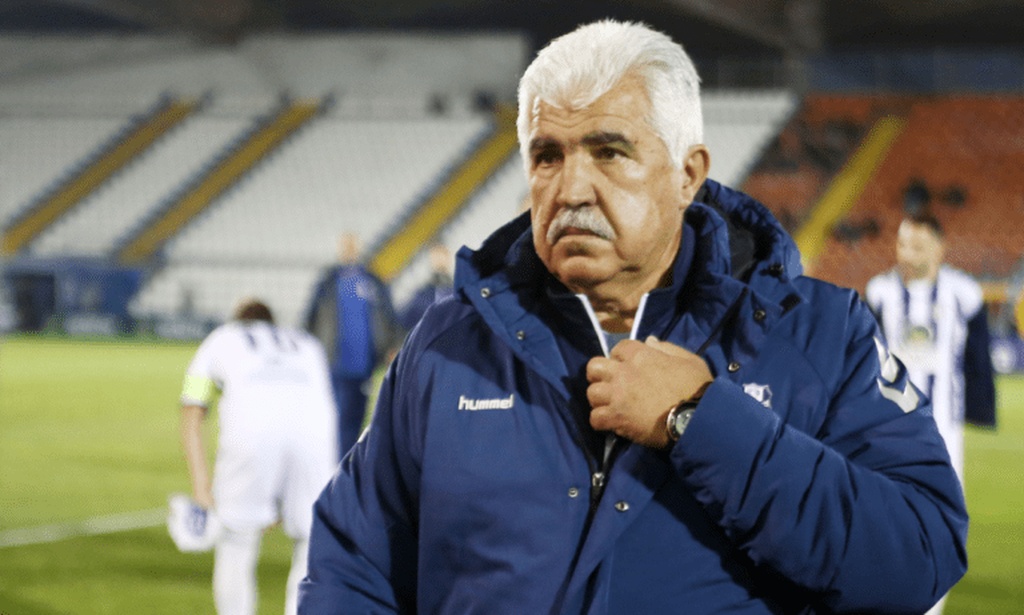 Καυστικός Παράσχος - «Βόμβες» κατά πάντων από τον Έλληνα τεχνικό (photos)
