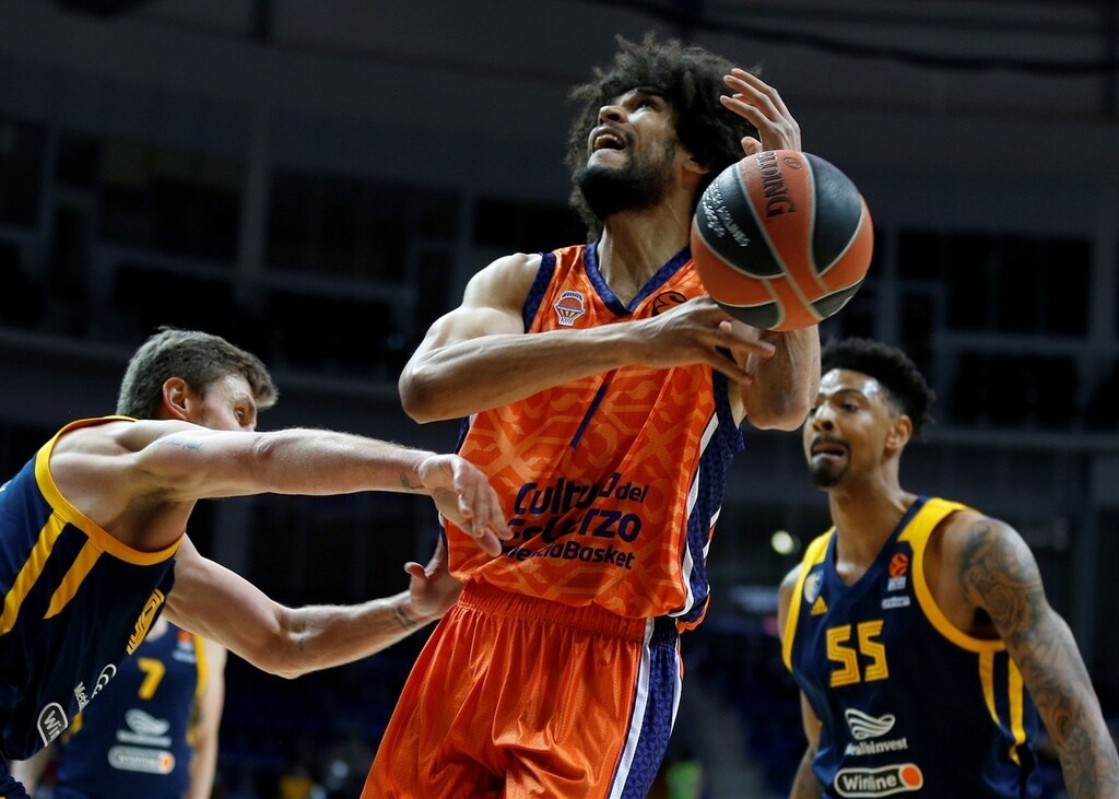 Χίμκι-Βαλένθια 68-77: Πιο κοντά στην 8αδα οι «νυχτερίδες»!