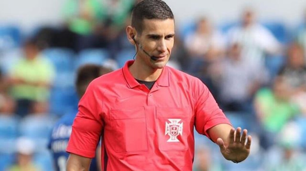 Super League: Ξένοι διαιτητές στα Play Off - Οι ορισμοί της πρεμιέρας