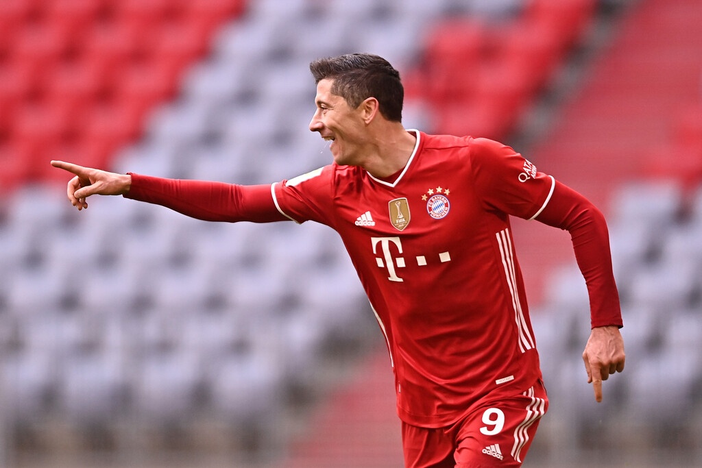Bundesliga: Το θρυλικό ρεκόρ 49 ετών που κυνηγάει ο Λεβαντσόφσκι! (video+photos)