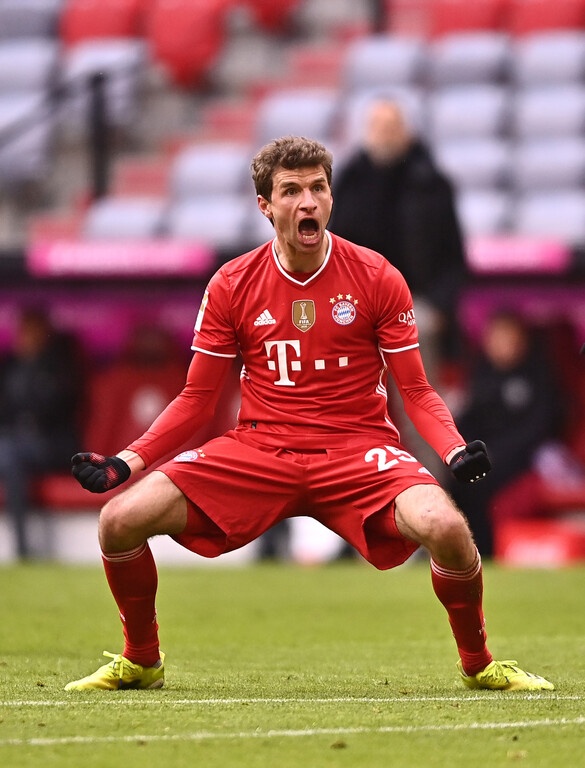 Bundesliga: Τεσσάρα με δέκα παίκτες η Μπάγερν, γκέλα για τη Ντόρτμουντ! (videos+photos)