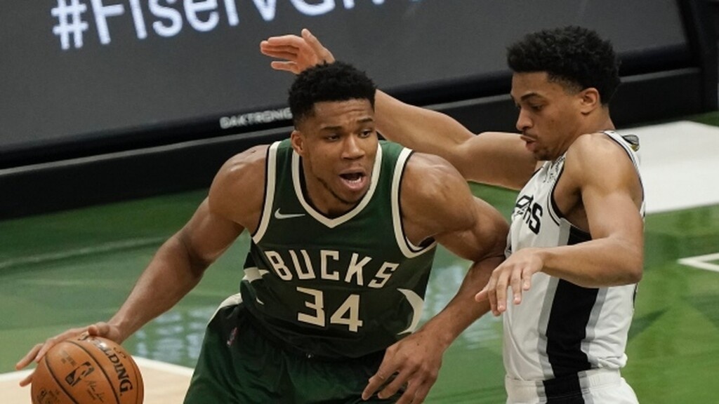 NBA: Οι καλύτερες στιγμές του Γιάννη Αντετοκούνμπο (photos+video)