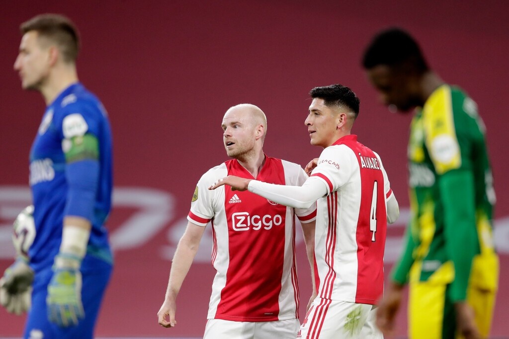 Eredivisie: Ο Άγιαξ ισοπέδωσε την Ντεν Χάαγκ και κάνει περίπατο για το πρωτάθλημα (photos)