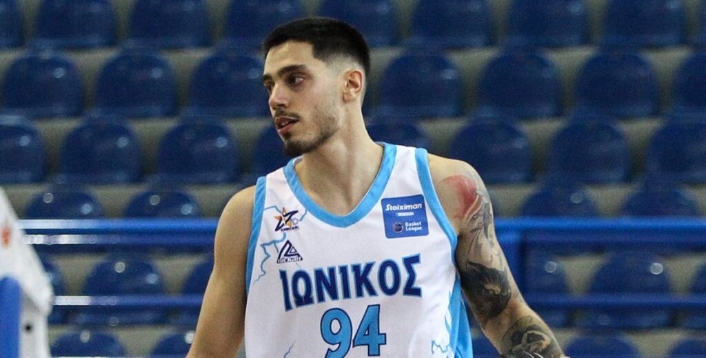 Σοκ με Κόνιαρη στον Ιωνικό: Υπέστη ρήξη χιαστού (video+photos)