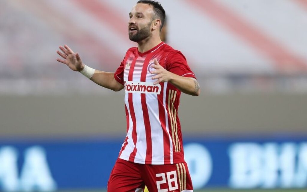 Ολυμπιακός: Συμφωνία με Βαλμπουενά - Παραμένει «ερυθρόλευκος» ο Γάλλος (photos)