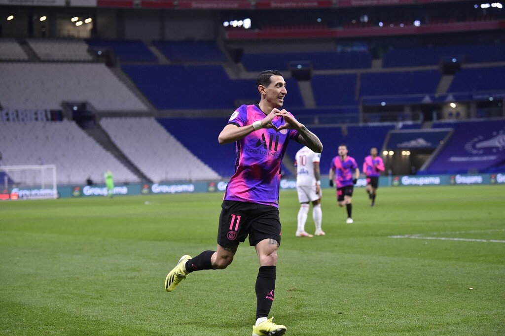 Ligue 1: Η Παρί Σεν Ζερμέν έστησε πάρτι στην έδρα της Λιόν κι έπιασε την κορυφή! (video+photos)