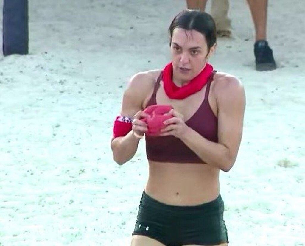 Survivor: «Βόμβα» από παίκτρια! Ζήτησε να φύγει μόνη της - Η κατάρρευσή της (photos+video)