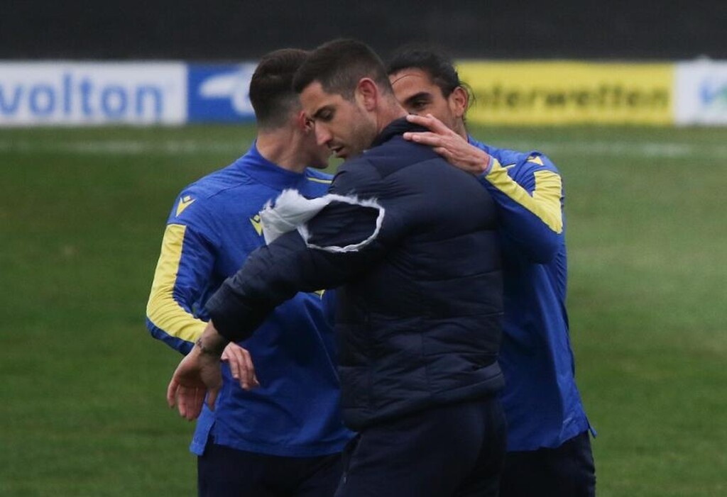 Φωτογραφικές «αποδείξεις» από τη σύρραξη στα αποδυτήρια της Τρίπολης (photos)