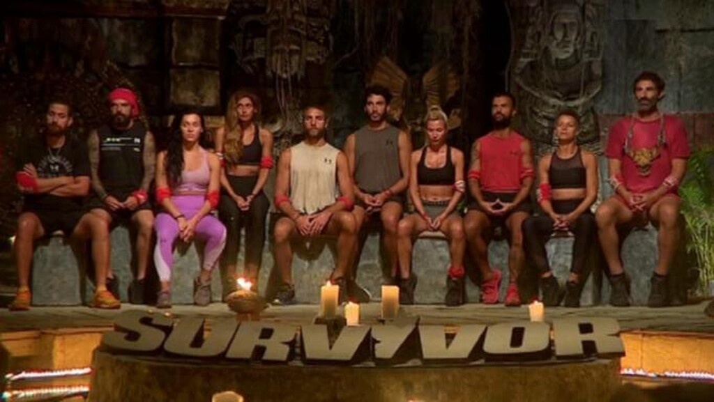 Survivor: Πρώην παίκτρια έστειλε μήνυμα με ανοικτό... πουκάμισο (photos+video)