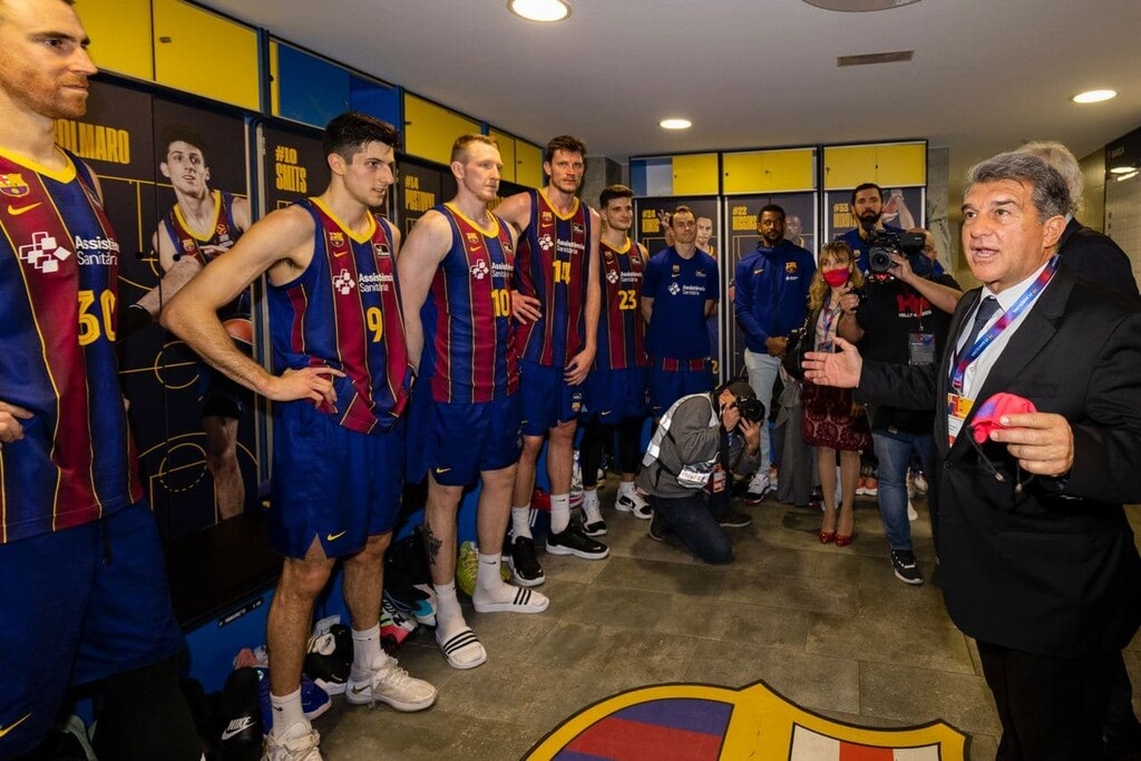 Μπαρτσελόνα: Στο πλευρό του Σάρας ο Λαπόρτα (photos)