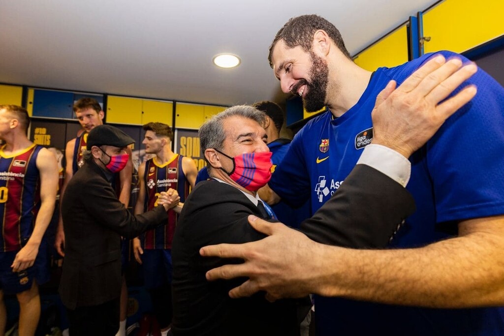 Μπαρτσελόνα: Στο πλευρό του Σάρας ο Λαπόρτα (photos)