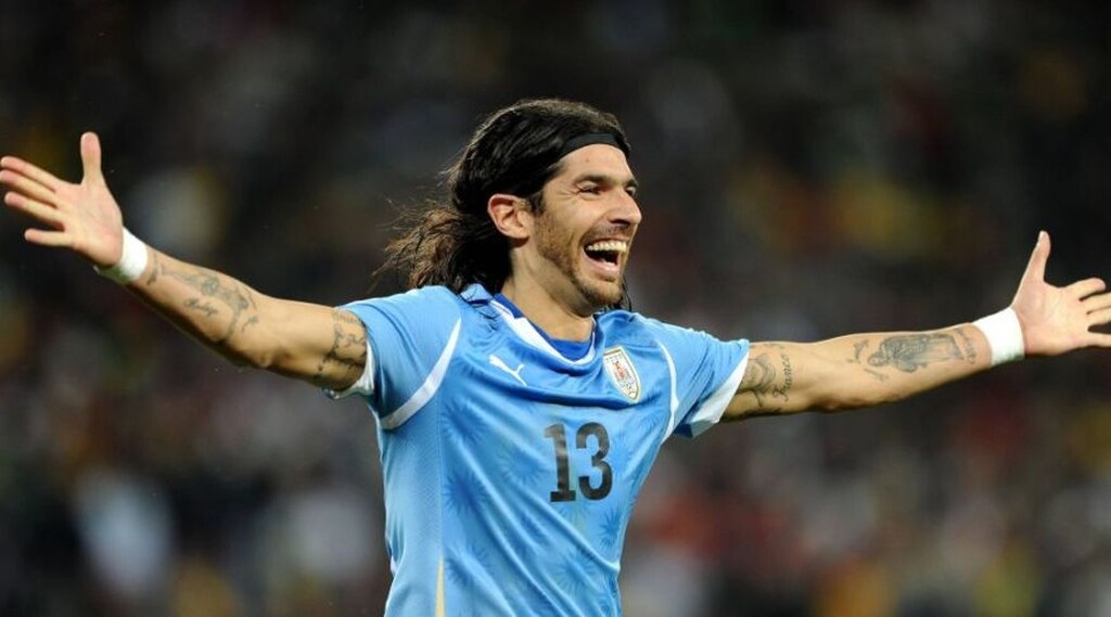 Σπάει τα κοντέρ ο Αμπρέου - Βρήκε τη 31η ομάδα του στα 44 (photos+videos)