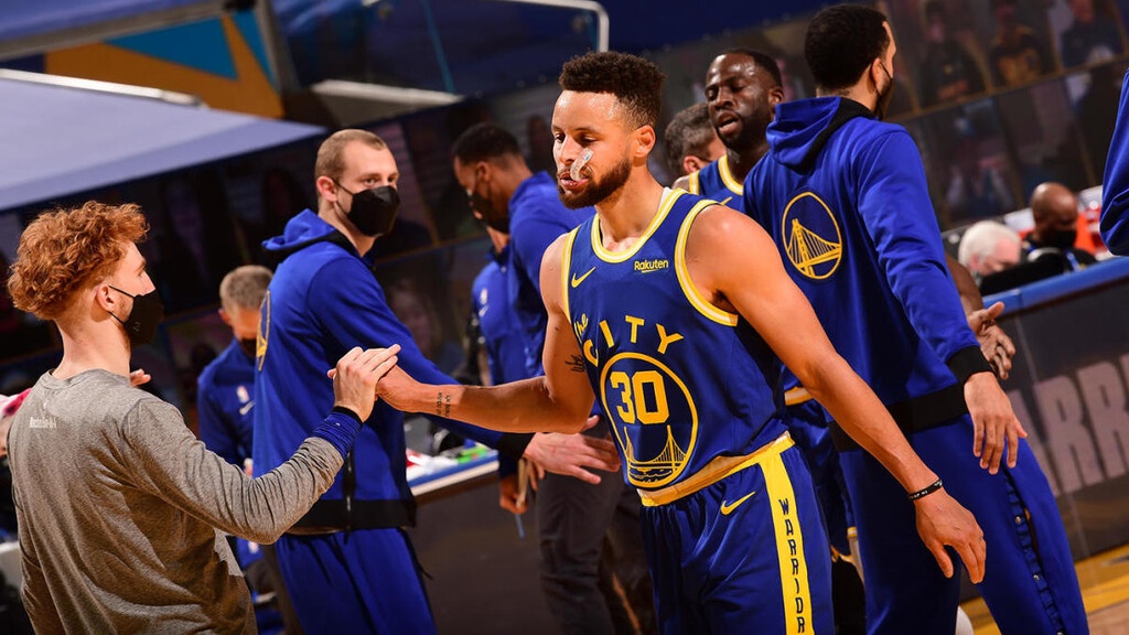 NBA: Πλήγμα με Κάρι στους Ουόριορς