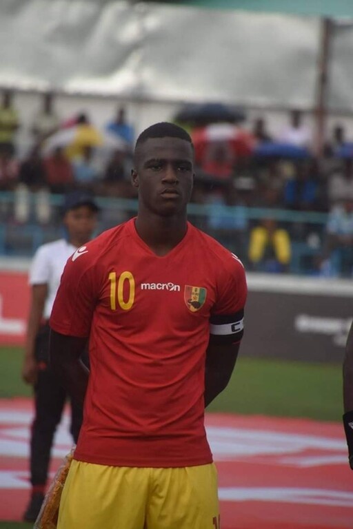 Αποκάλυψη 18χρονου φορ: «Υπέγραψα στον Ολυμπιακό» (photos+video)