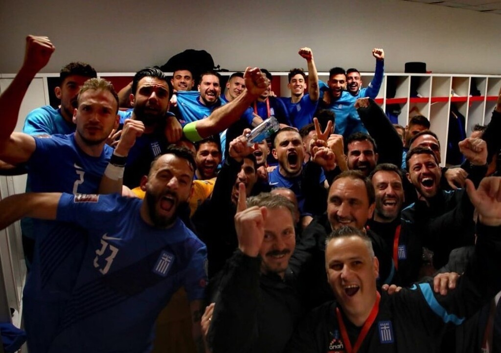 Ισπανία-Ελλάδα: Πάρτι στο Twitter - Ο Μπακα-φλέσσας και η απουσία Ανδρούτσου την 25η Μαρτίου (pics)