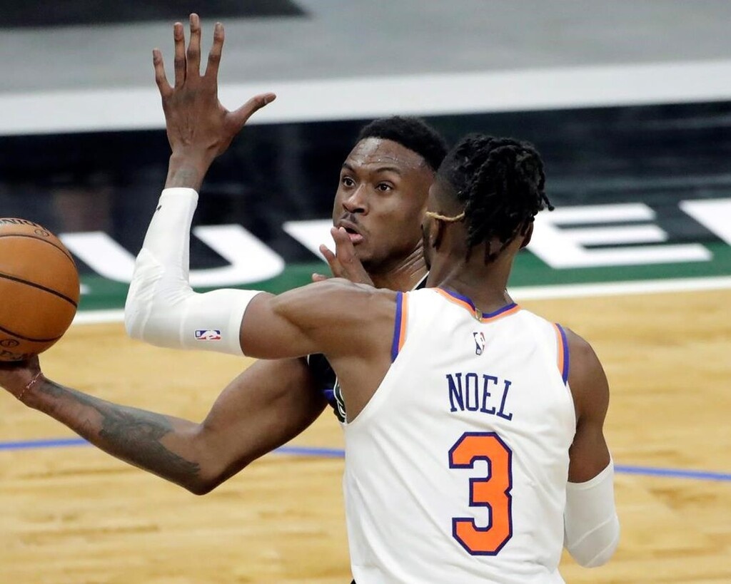 NBA: Τα «όργια» του Θανάση Αντετοκούνμπο (photos+video)