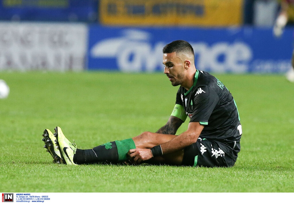 Παναθηναϊκός: Σοβαρό ενδεχόμενο να μπει ξανά στο χειρουργείο ο Κουρμπέλης! (Photos)
