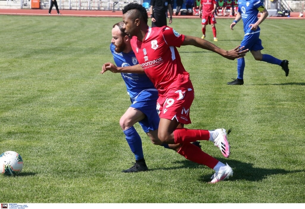 Football League: «Βόμβα» μετά την πρεμιέρα - Καταγγελία για ρατσιστική συμπεριφορά