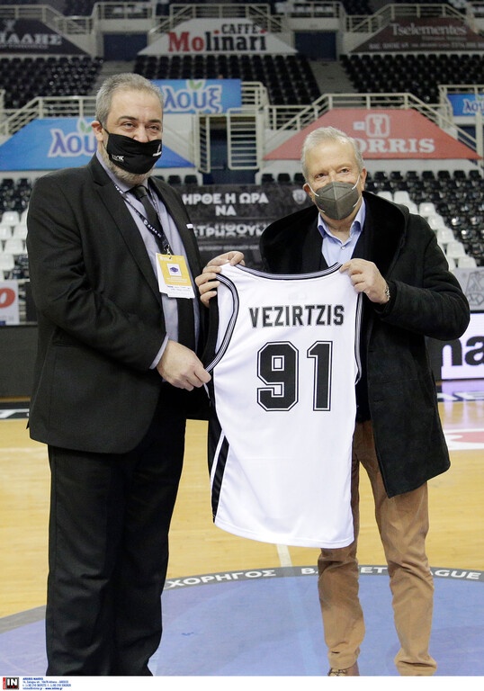 ΠΑΟΚ: Η επετειακή φανέλα και η βράβευση του Βεζύρτζη (video+photos)