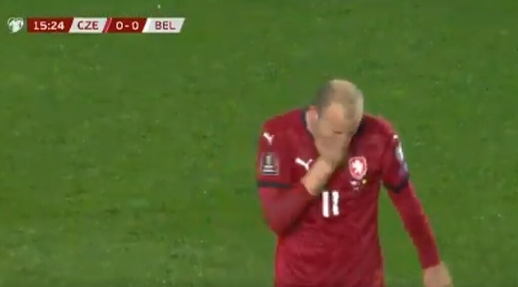 Παίκτης του ΠΑΟΚ σημάδεψε το δοκάρι και χαστούκισε τον εαυτό του (video)