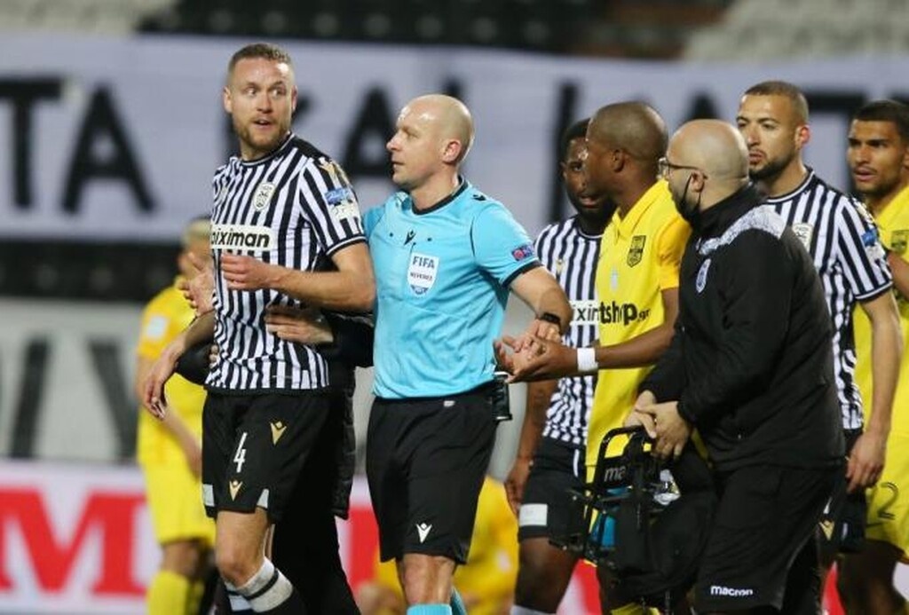 Ελλάδα-Γεωργία: Αυτός σφυρίζει την αναμέτρηση (photos)