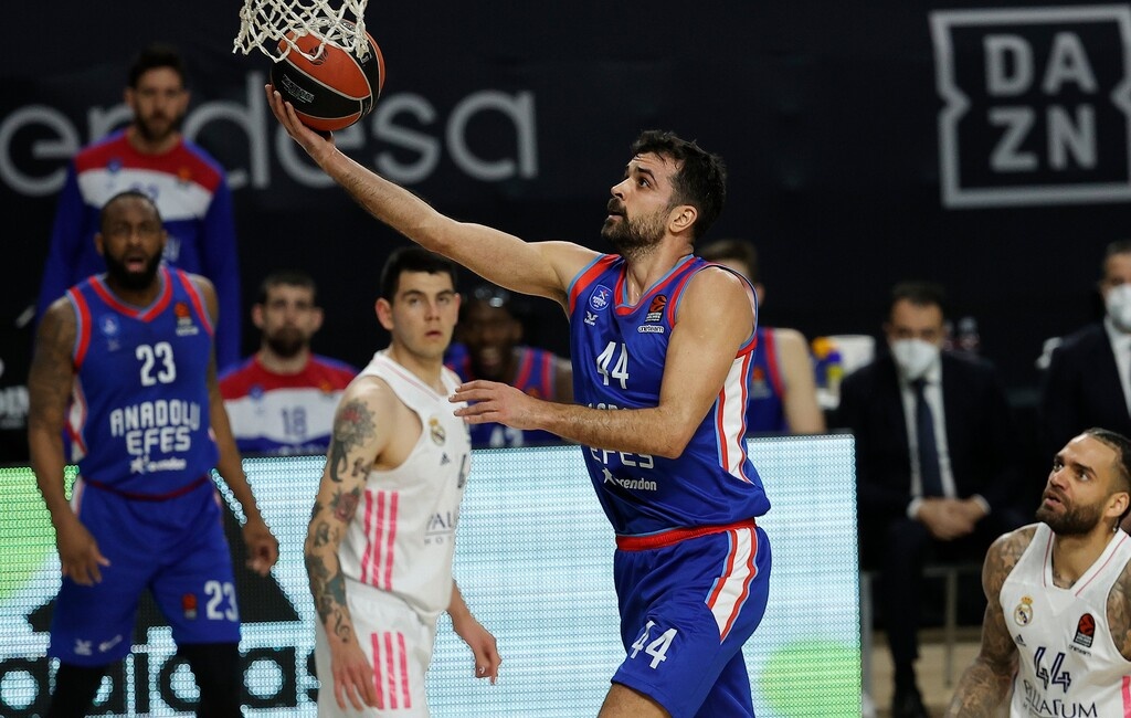 Ρεάλ Μαδρίτης-Αναντολού Εφές 83-108: Την ισοπέδωσε!