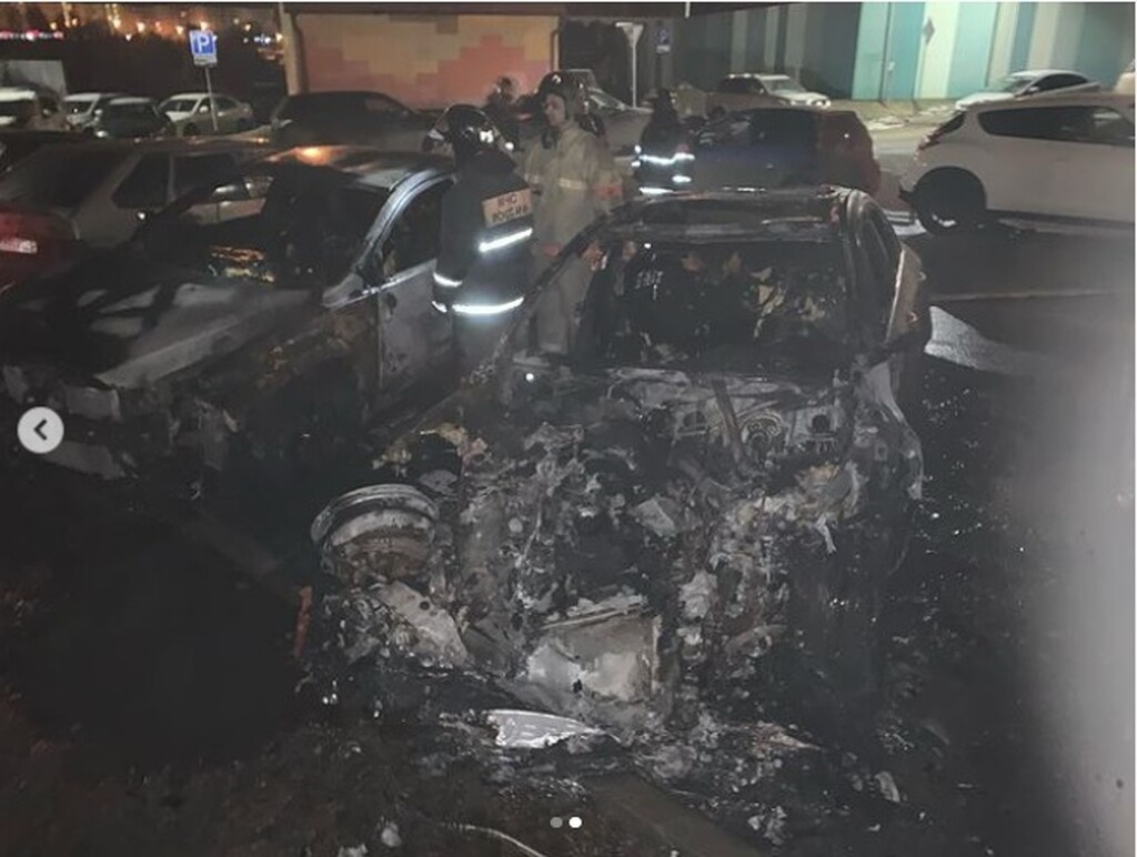 Ανατίναξαν αμάξι αθλητικού δημοσιογράφου - Τι είδε στην κάμερα ασφαλείας (video)