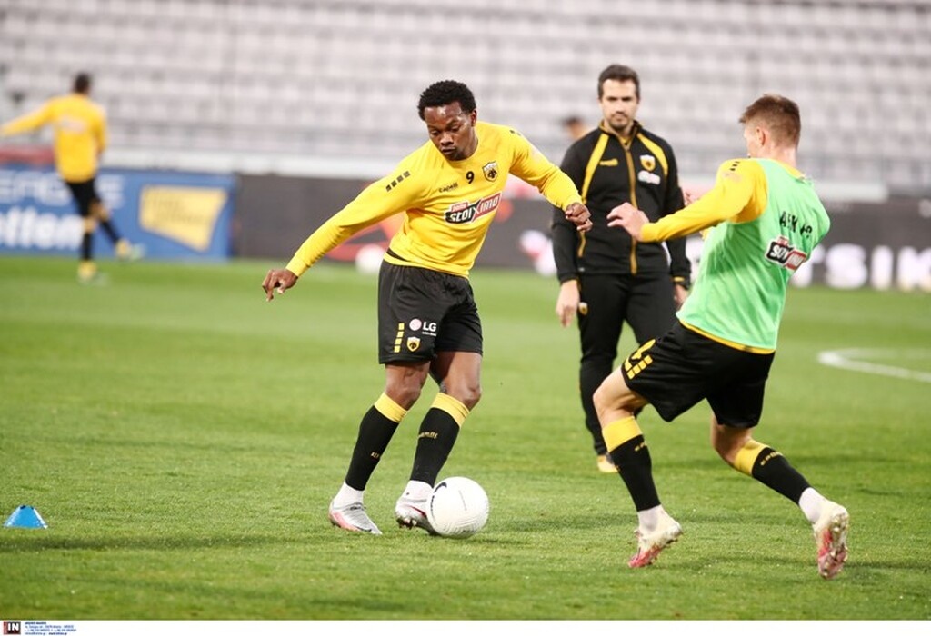 ΑΕΚ: Βραβεύσεις για Σιμάνσκι και Λιβάι Γκαρσία (videos+photos)