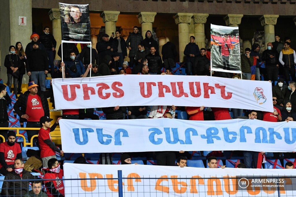 Προκριματικά Μουντιάλ: Το ποδόσφαιρο προκαλεί περηφάνια στην Αρμενία μετά τον πόλεμο (video)