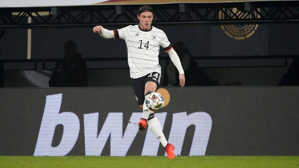 Προκριματικά Μουντιάλ: Βράζουν τα γερμανικά ΜΜΕ για την «ήττα ντροπή από τον νάνο» (video+photos)